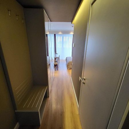 Black Sea Apartments Alliance Palace Батуми Екстериор снимка