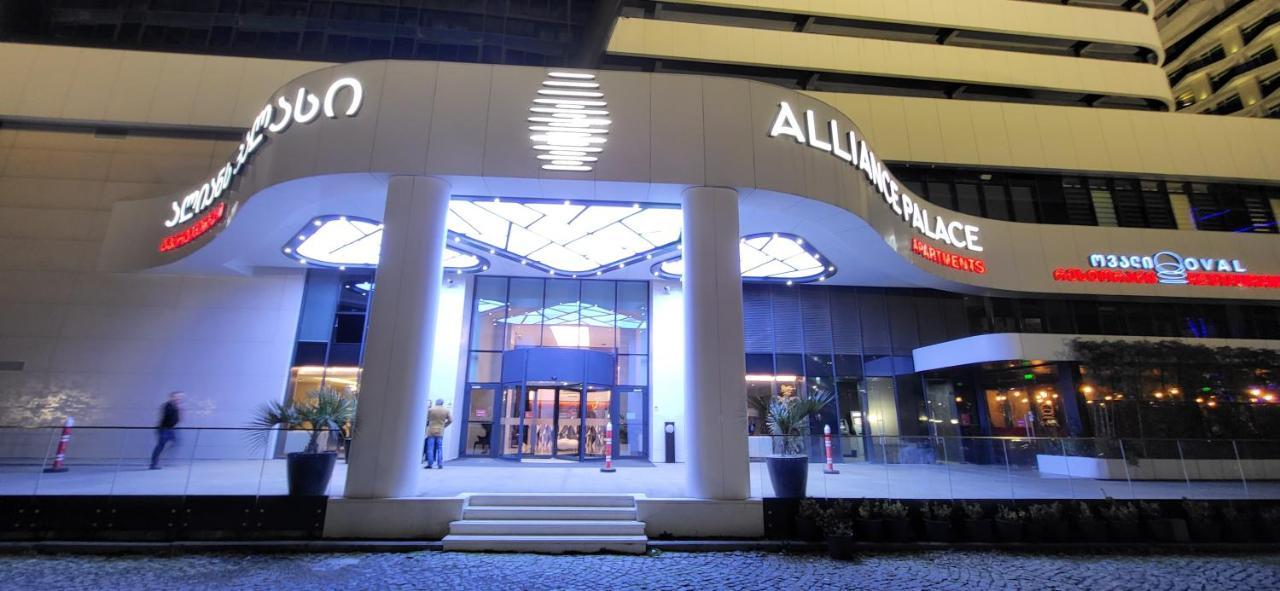 Black Sea Apartments Alliance Palace Батуми Екстериор снимка