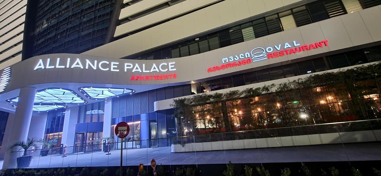 Black Sea Apartments Alliance Palace Батуми Екстериор снимка