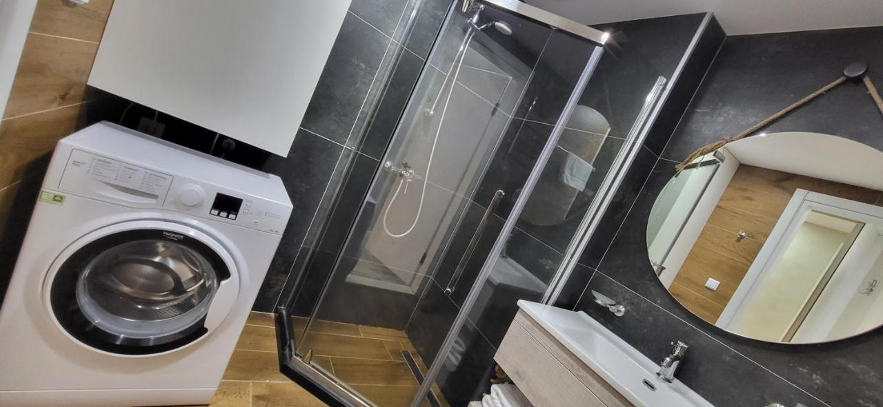 Black Sea Apartments Alliance Palace Батуми Екстериор снимка